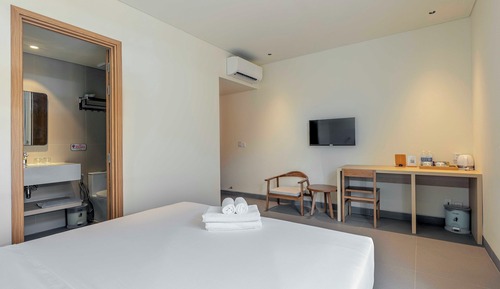 Deluxe Double Room, City View