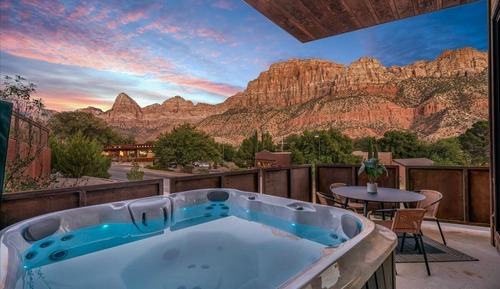 Deluxe Apartment, 1 King Bed with Sofa bed, Mountain View