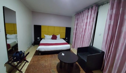 Deluxe Room, Balcony, Lake View