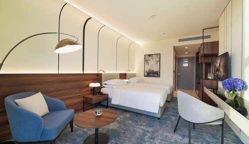 Deluxe Room, 2 Twin Beds (Olaya Street View)