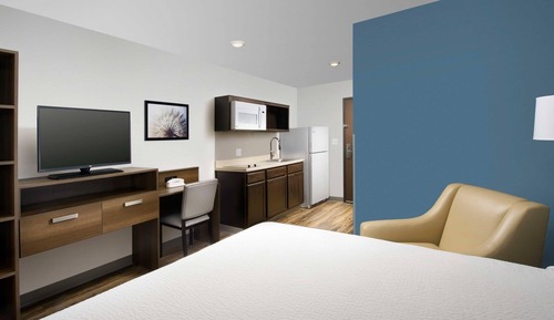 Suite, 1 Queen Bed, Non Smoking