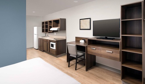 Suite, 1 King Bed, Accessible, Non Smoking (Accessible Tub)