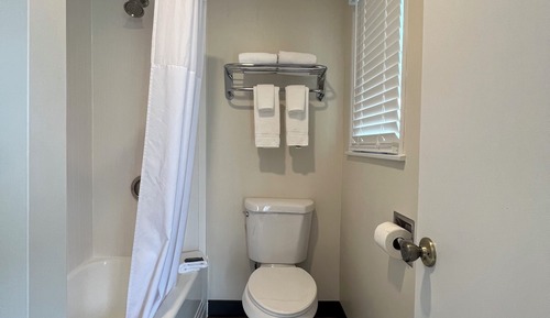 Deluxe Room, 1 King Bed