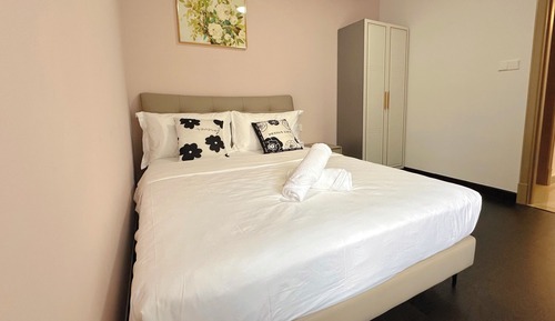 Luxury Condo, 2 Bedrooms, Non Smoking, Balcony