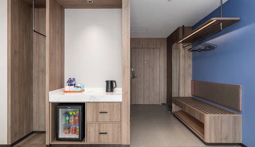1 Bedroom Suite