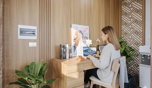 Deluxe Suite, Lake View