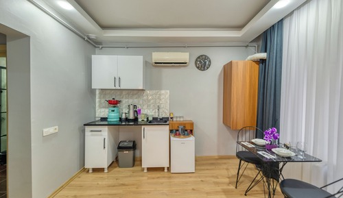 Deluxe Suite, Non Smoking, City View