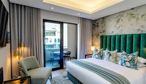 Deluxe Apartment, 1 Bedroom, Bathtub, Courtyard View