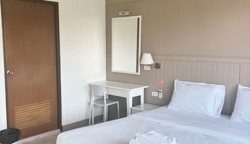 Comfort Condo, 1 King Bed with Sofa bed