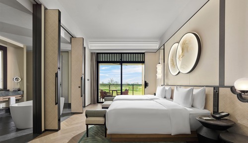 Lakeview pool deluxe room - Twin