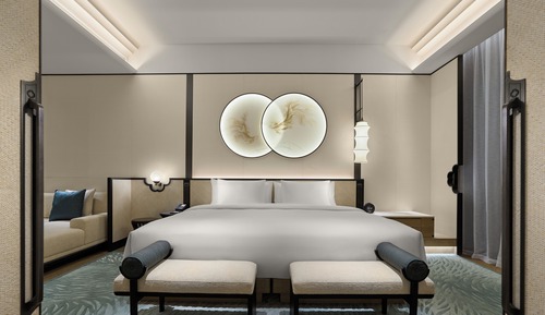 Lagoon terrace pool room - King
