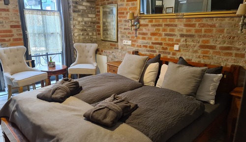 Classic Double Room, Courtyard View