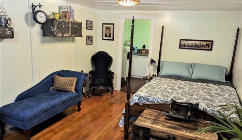 Cabin, 1 Queen Bed, Non Smoking, Lake View