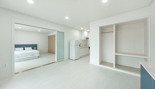 Basic Room, 1 Bedroom (two room B)