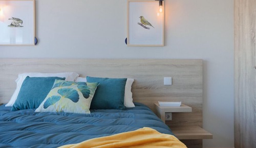 Triple Room, Hill View