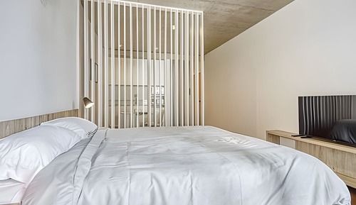 Classic Apartment (1)