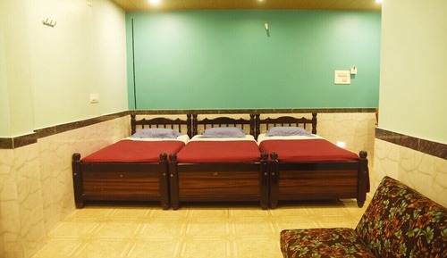 Economy Triple Room