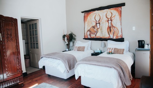 Deluxe Room, 1 King Bed with Sofa bed, Patio, Garden View