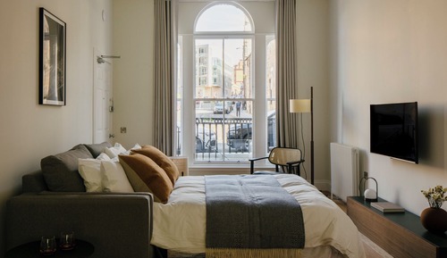 Luxury Apartment, City View