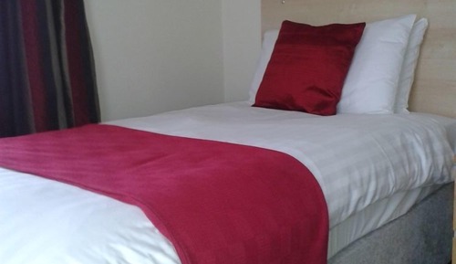 Comfort Single Room, City View