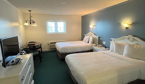 Basic Room, 2 Double Beds