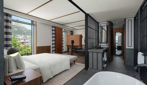 Collection Suite Room