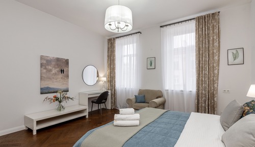 Apartment, 3 Bedrooms, City View