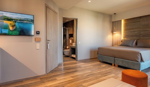 Junior Suite with Balcony