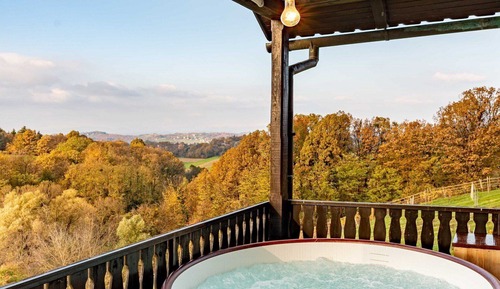 House (One Bedroom Holiday Home)