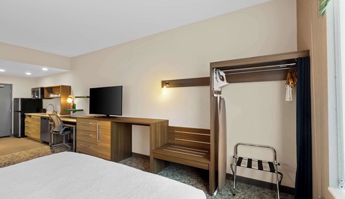 Studio Suite, 1 King Bed, Accessible, Bathtub