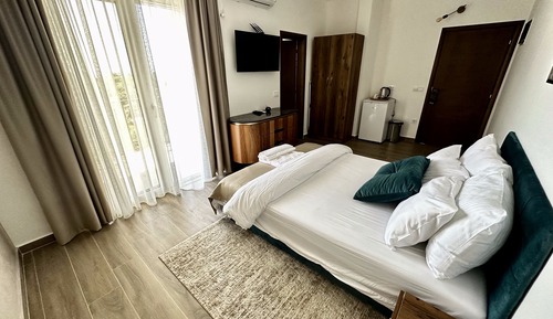 Junior Room, Terrace