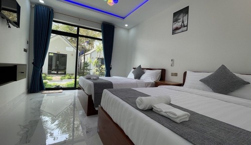 Standard Room, 1 King Bed