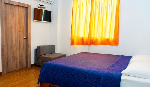 Double Room, 1 Queen Bed