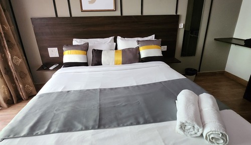 Deluxe Room, Balcony