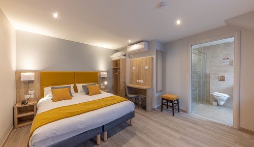 Classic Double Room