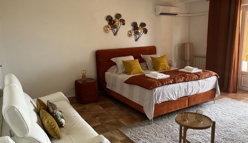 Superior Suite, Ensuite, Sea View (Ocre)