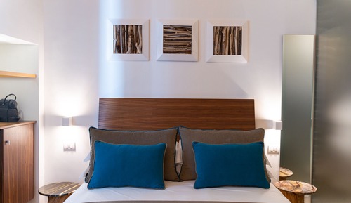 Exclusive Room