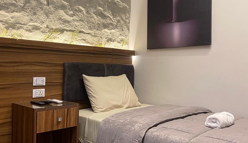 Deluxe Single Room