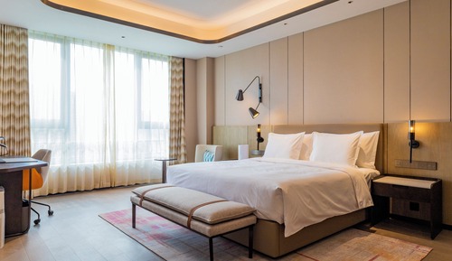 Suite, 1 Bedroom (Dining Area)