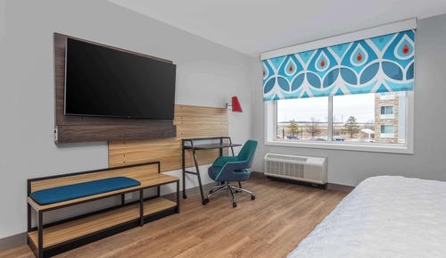 Room, 1 King Bed, Accessible, Bathtub
