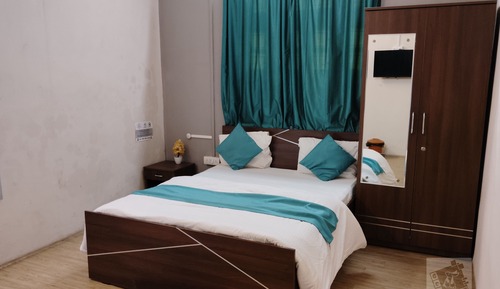 Basic Room, 1 Double Bed