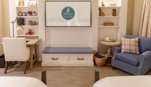 Standard Room, 2 Queen Beds, Golf View