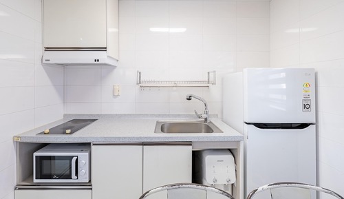 Basic Room, 2 Bedrooms (Pool2)