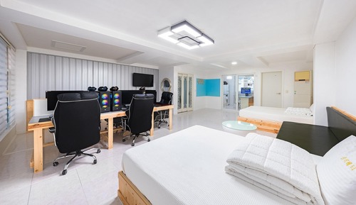 Basic Room, 1 Bedroom (PC302)