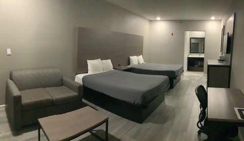 Suite, 2 Queen Beds, Non Smoking