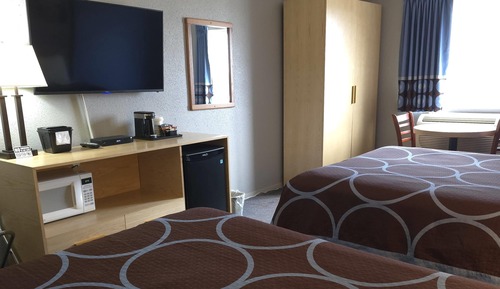 Room, 2 Queen Beds, Non Smoking