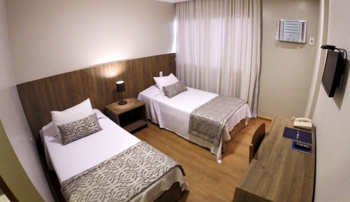 Quarto Twin Standard