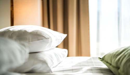Economy Room, 1 Queen Bed (30m from main building)
