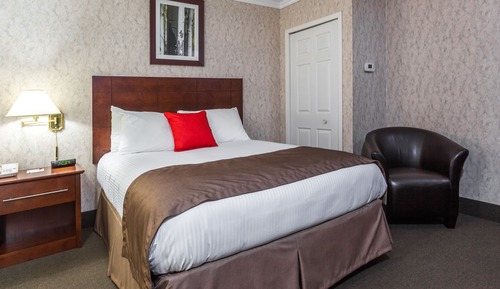 Suite, 1 Queen Bed, Non Smoking