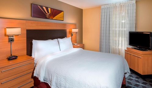Suite, 2 Bedrooms (Hearing Accessible)